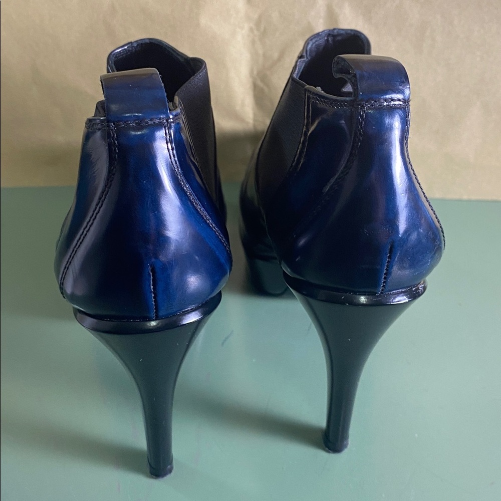EUC Pedro Garcia made in Spain electric blue shiny 3“ heel booties EU 37 US 6.5 - Picture 4 of 9